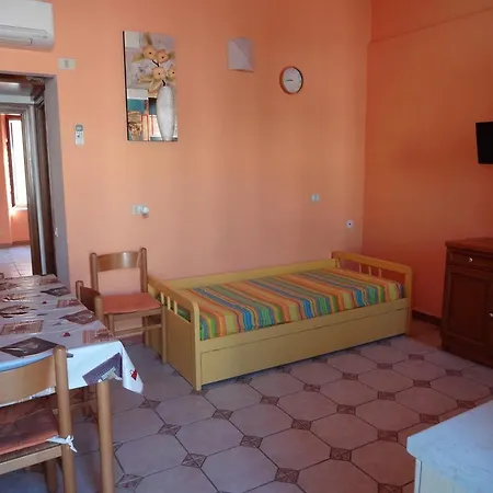 Silviaggi Appartement *